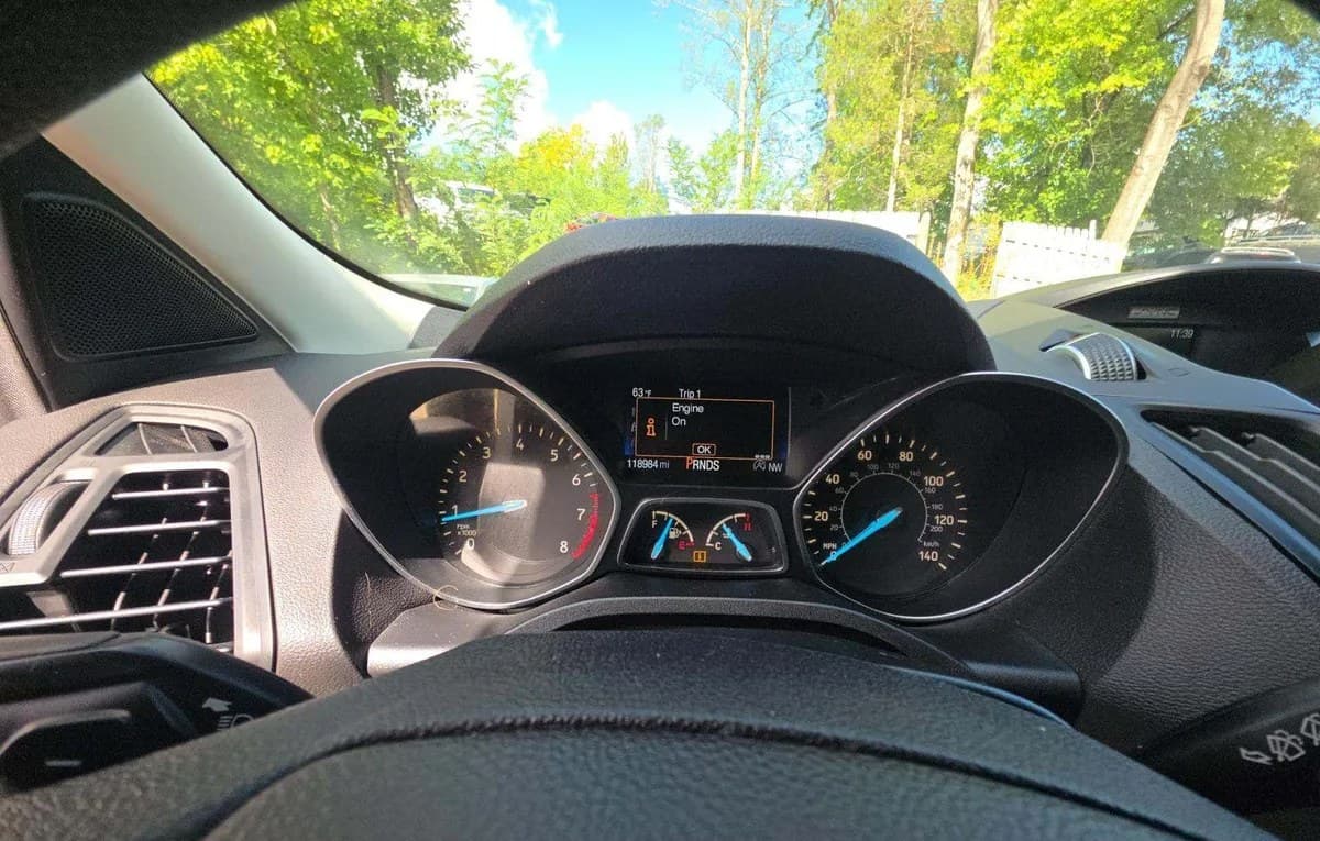 2017 FORD ESCAPE SE 6