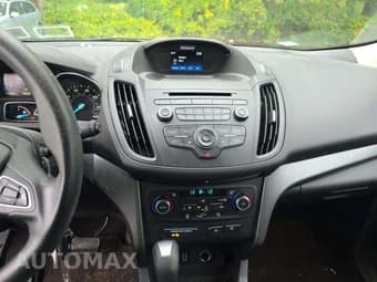 2017 FORD ESCAPE SE 11
