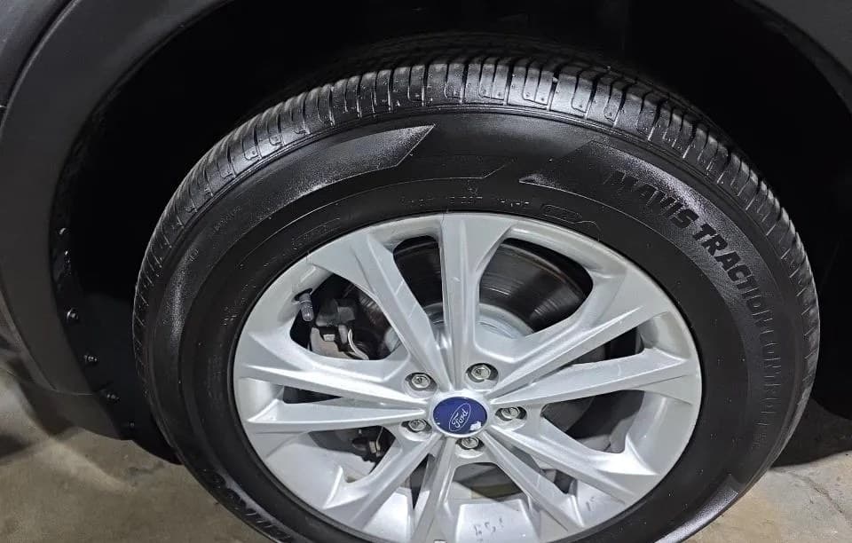 2019 FORD ESCAPE SE 4