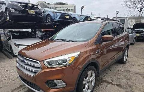 2017 FORD ESCAPE SE 2