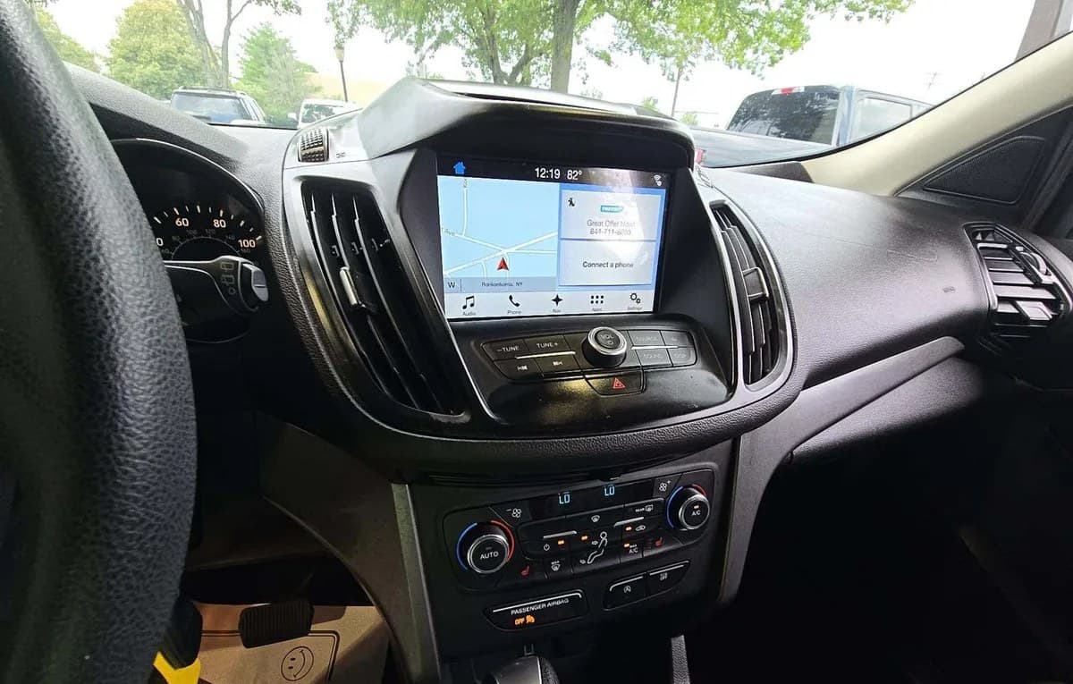 2017 FORD ESCAPE SE 6