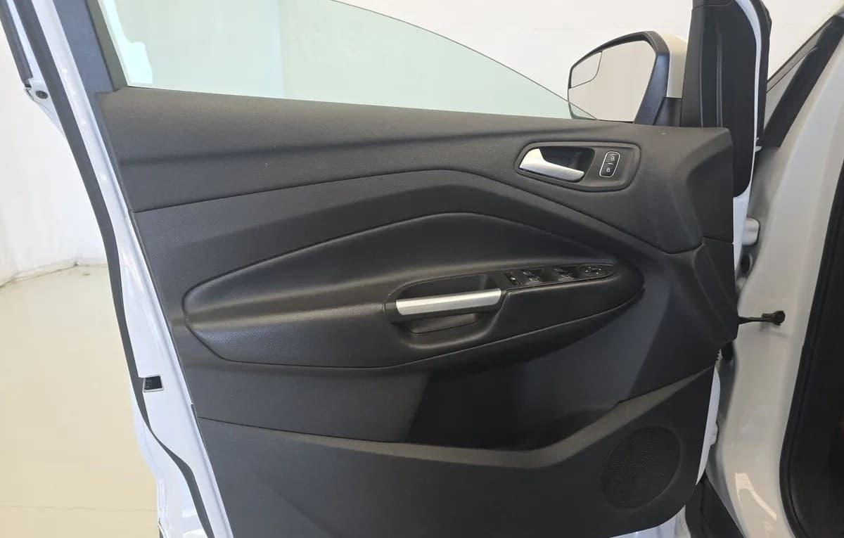 2019 FORD ESCAPE SE 6