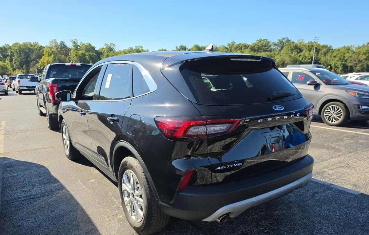 2023 FORD ESCAPE Active 3
