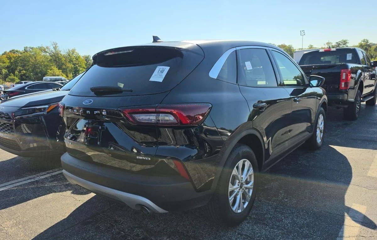 2023 FORD ESCAPE Active 4