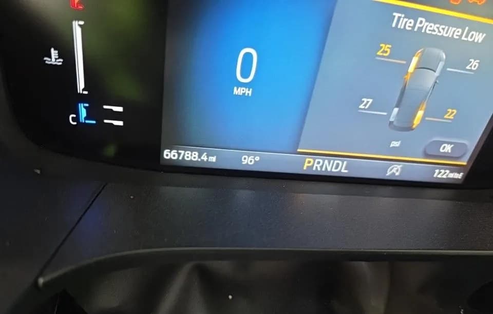 2024 FORD ESCAPE Active 6