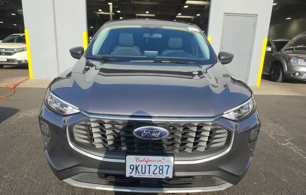 2023 FORD ESCAPE Active 3