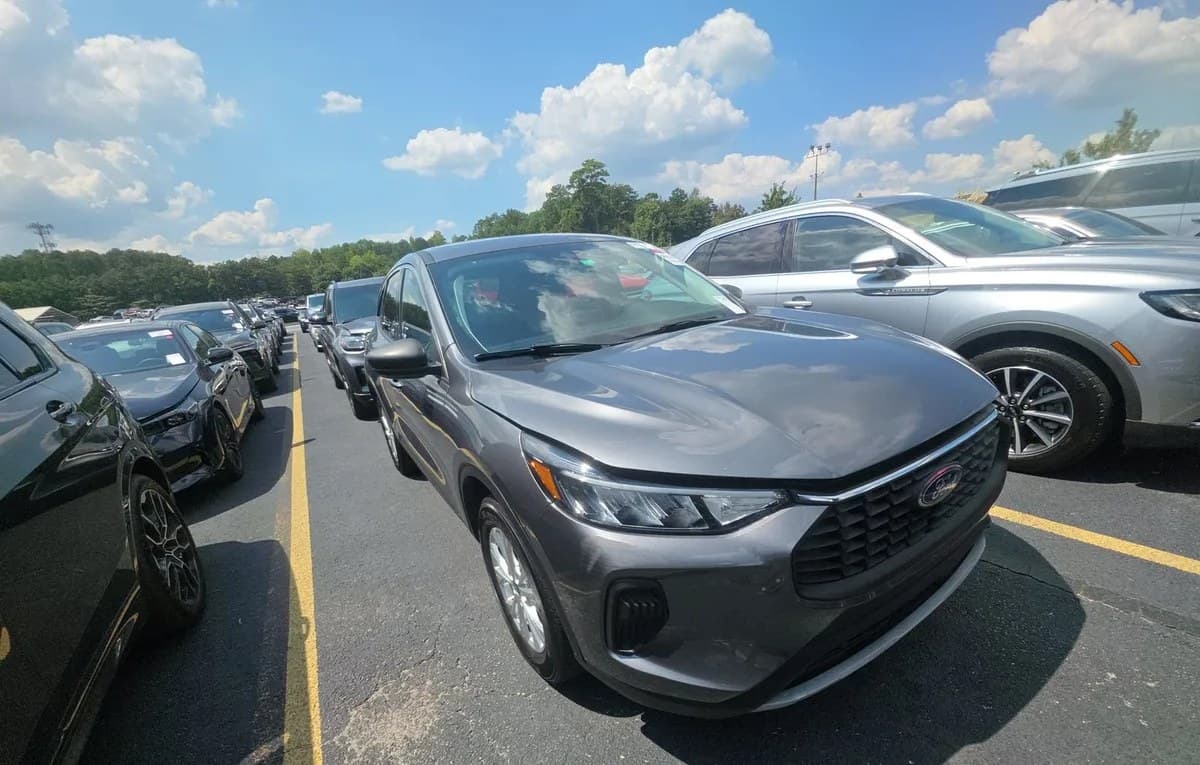 2023 FORD ESCAPE Active 3