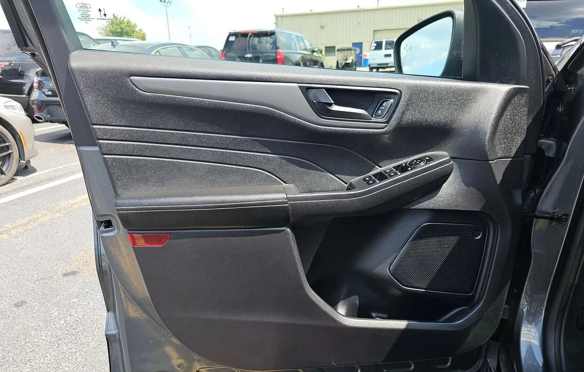 2023 FORD ESCAPE Active 5