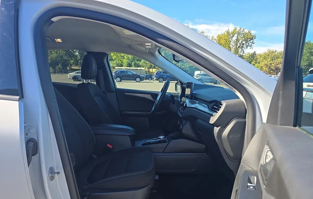 2025 FORD ESCAPE Active 5