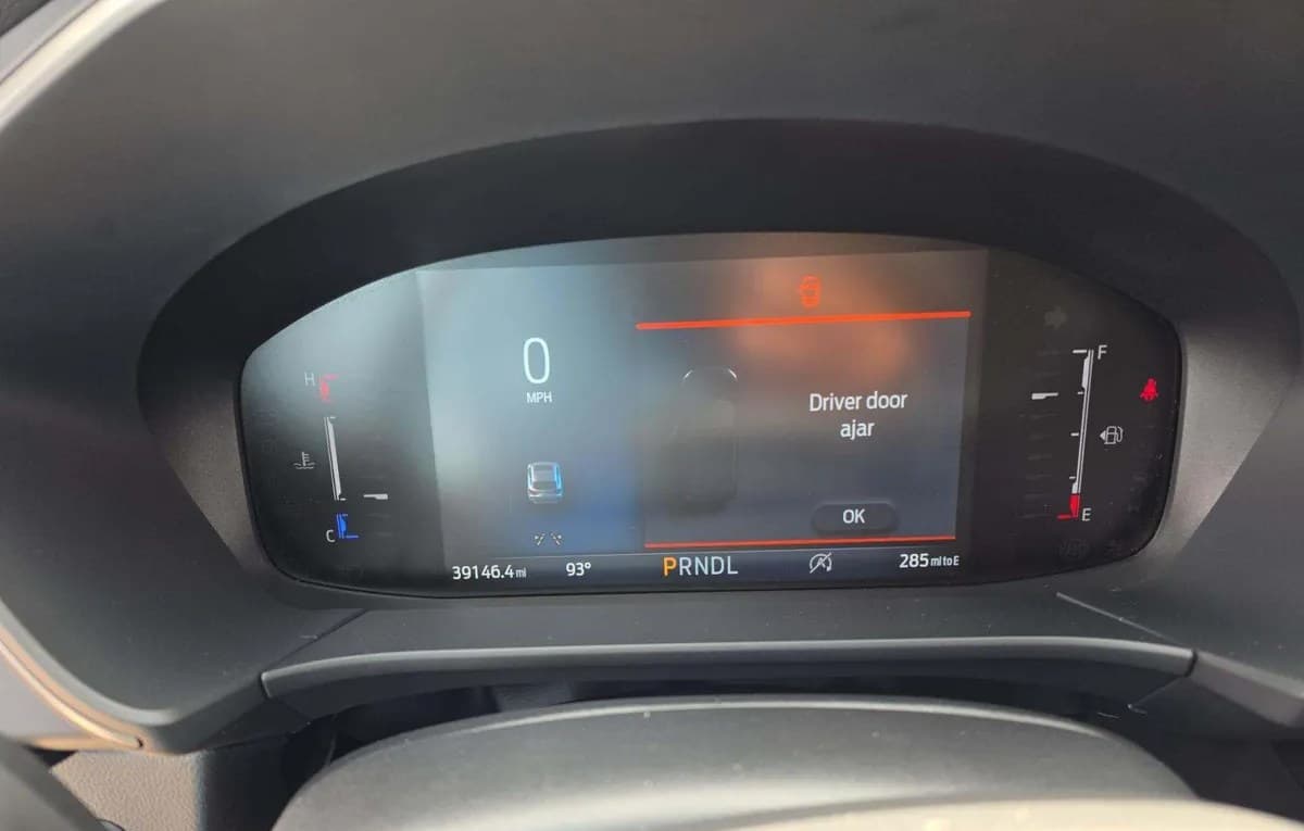 2025 FORD ESCAPE Active 6