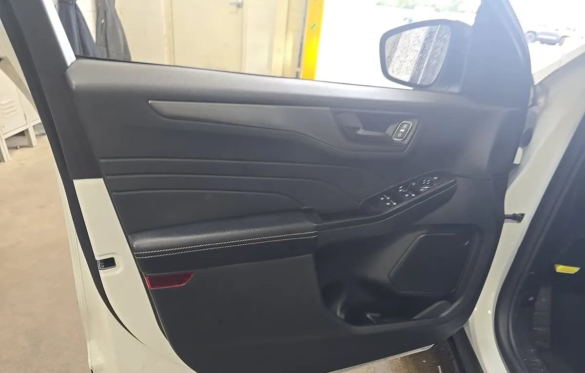 2025 FORD ESCAPE Active 6