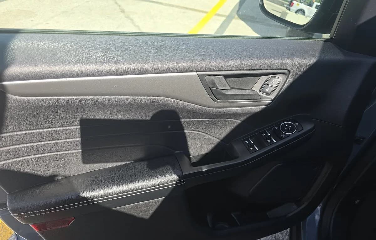 2023 FORD ESCAPE Active 6