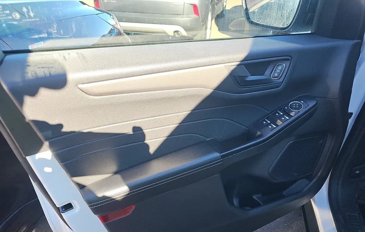 2025 FORD ESCAPE Active 6