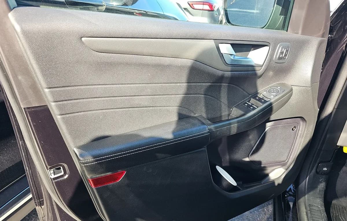 2023 FORD ESCAPE Active 6