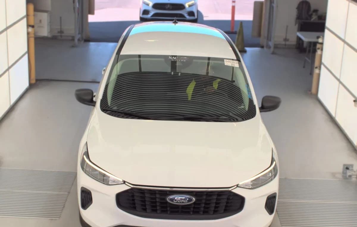2025 FORD ESCAPE Active 3
