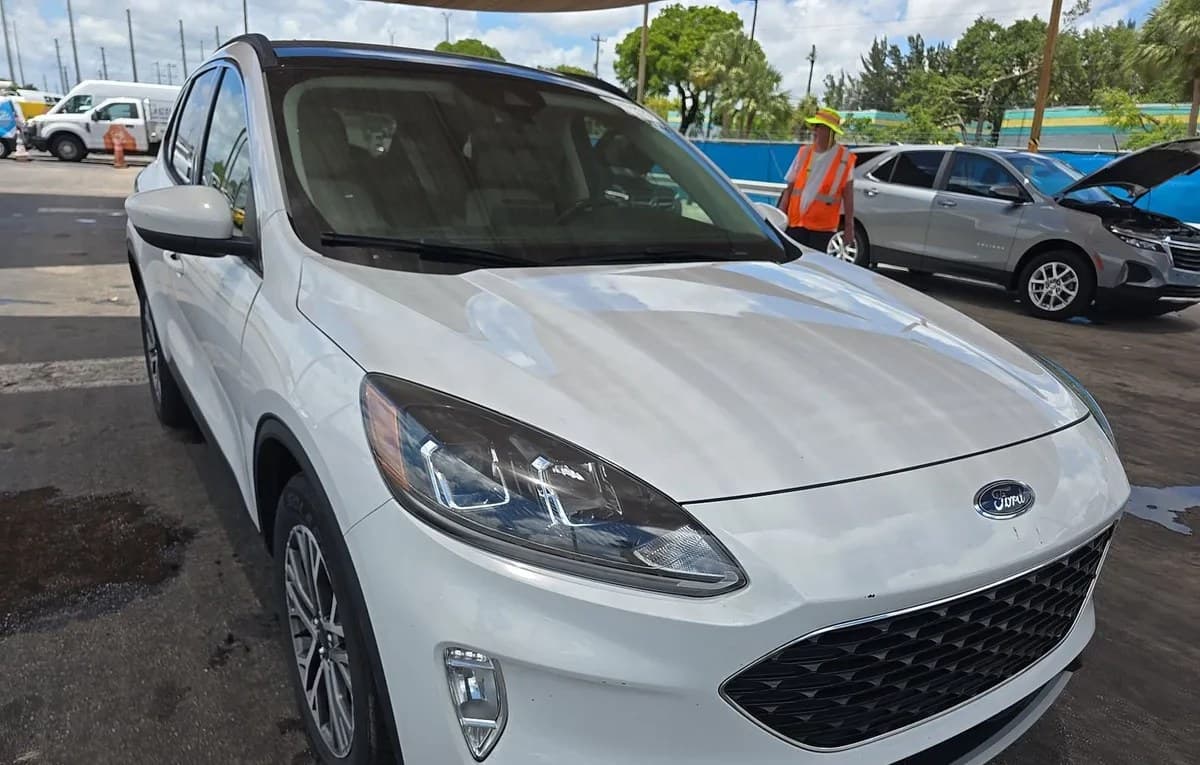 2022 FORD ESCAPE SEL 4