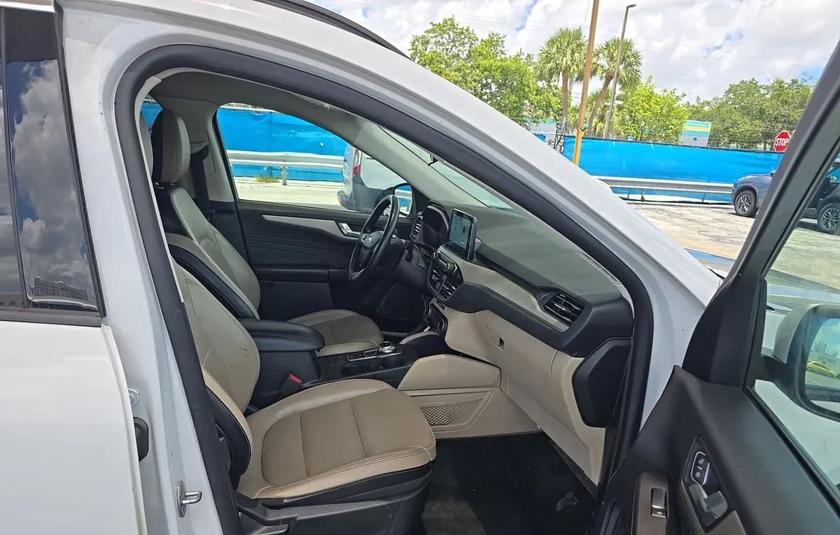 2022 FORD ESCAPE SEL 5