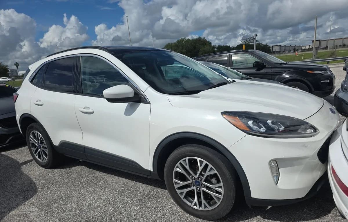 2022 FORD ESCAPE SEL 4