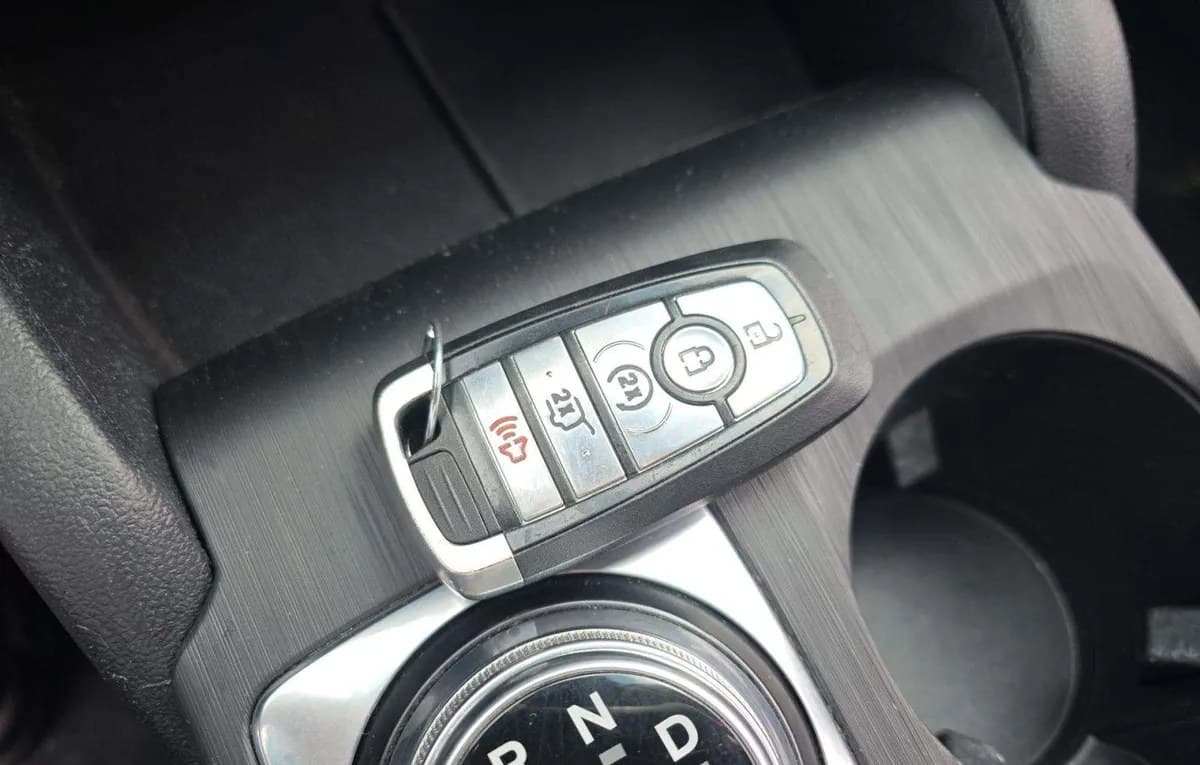 2020 FORD ESCAPE SEL 4