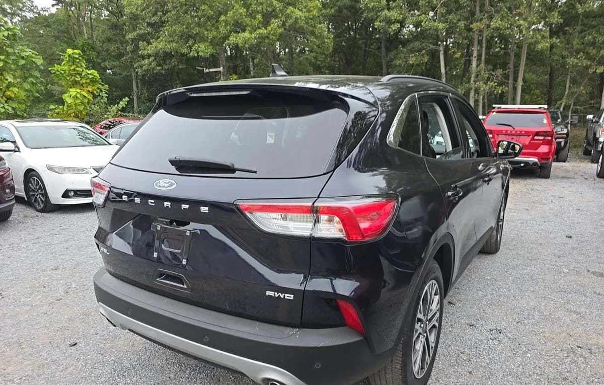 2021 FORD ESCAPE SEL 4