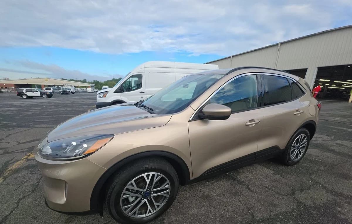 2020 FORD ESCAPE SEL 2