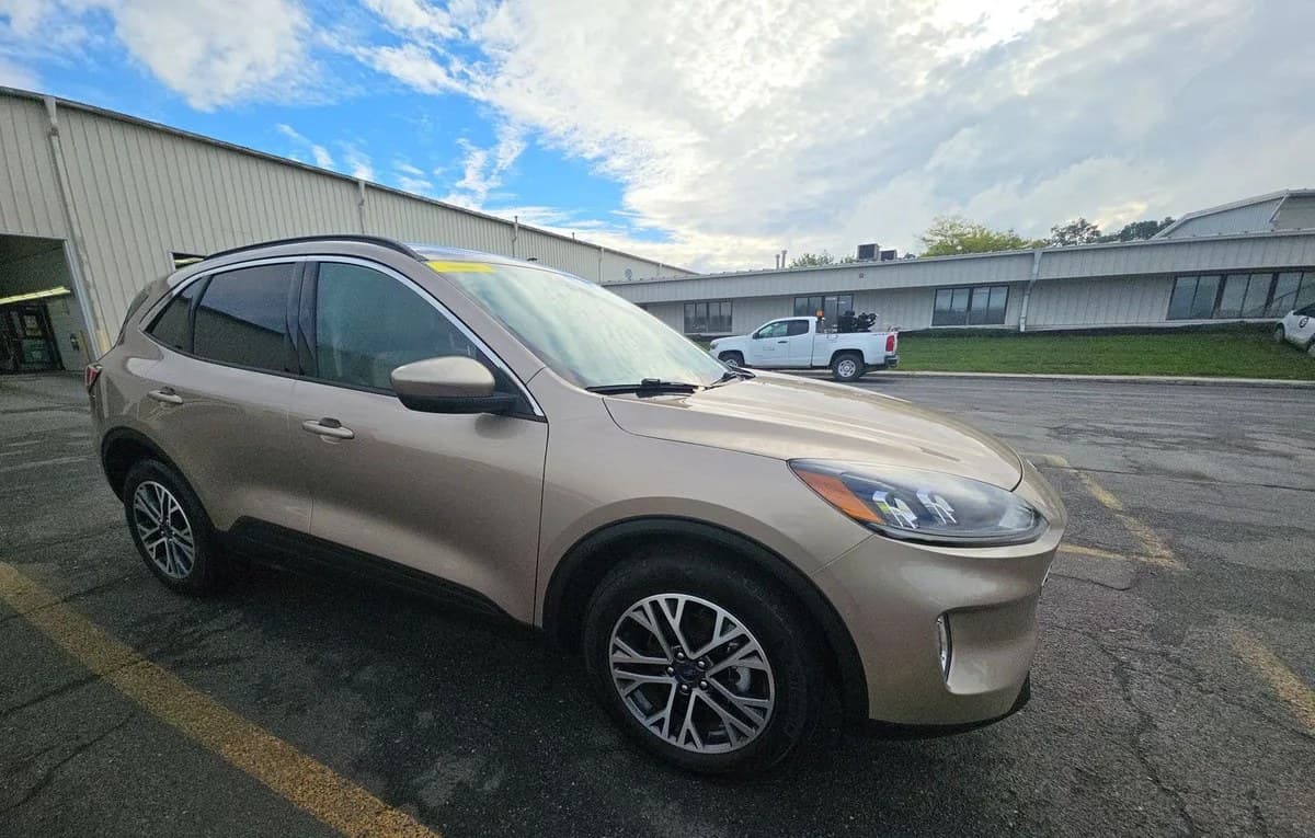 2020 FORD ESCAPE SEL 4