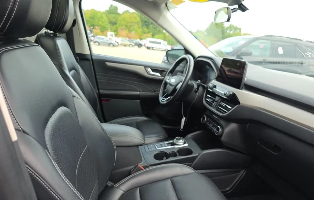 2021 FORD ESCAPE SEL 5