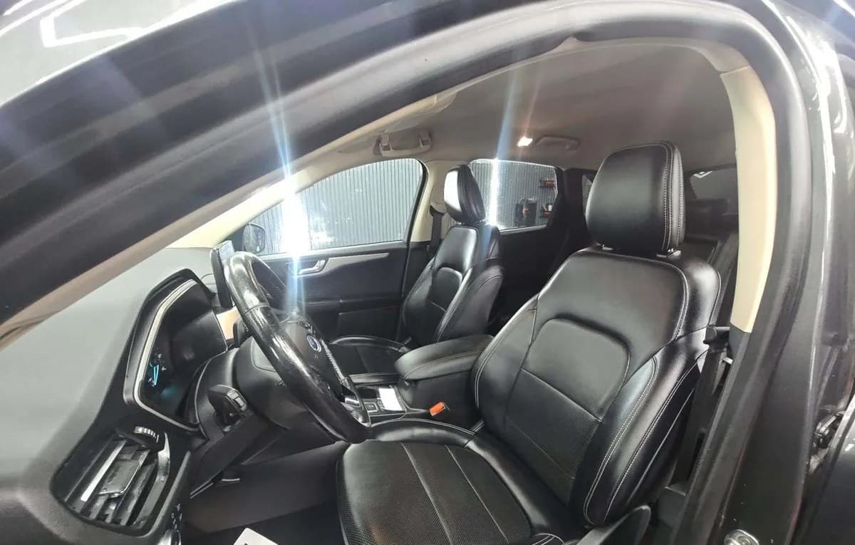 2020 FORD ESCAPE SEL 4