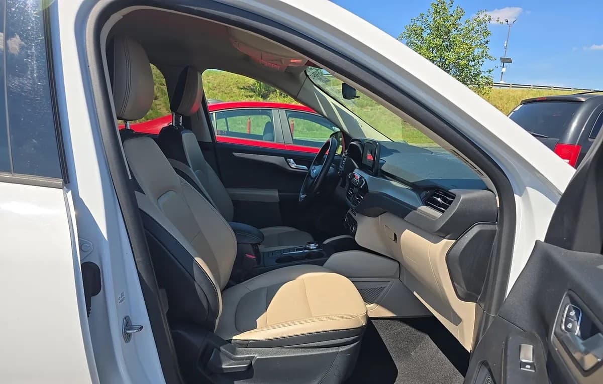 2020 FORD ESCAPE SEL 4