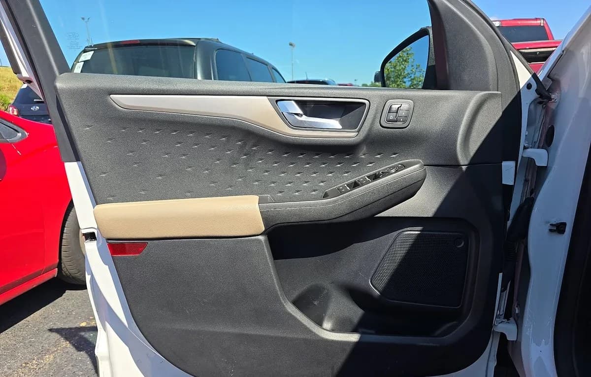 2020 FORD ESCAPE SEL 5