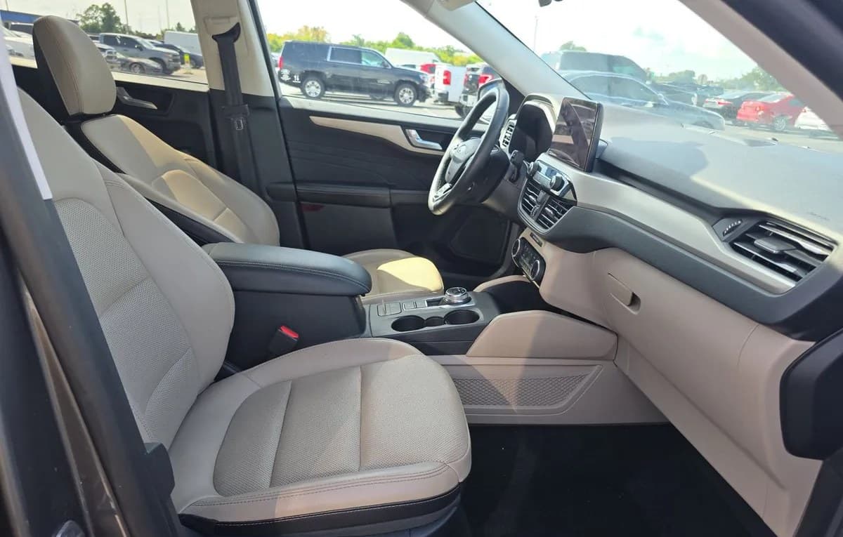 2022 FORD ESCAPE SEL 5