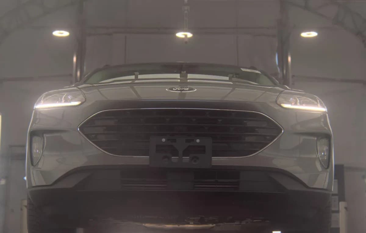 2021 FORD ESCAPE SEL 4