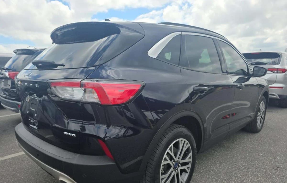 2021 FORD ESCAPE SEL 4