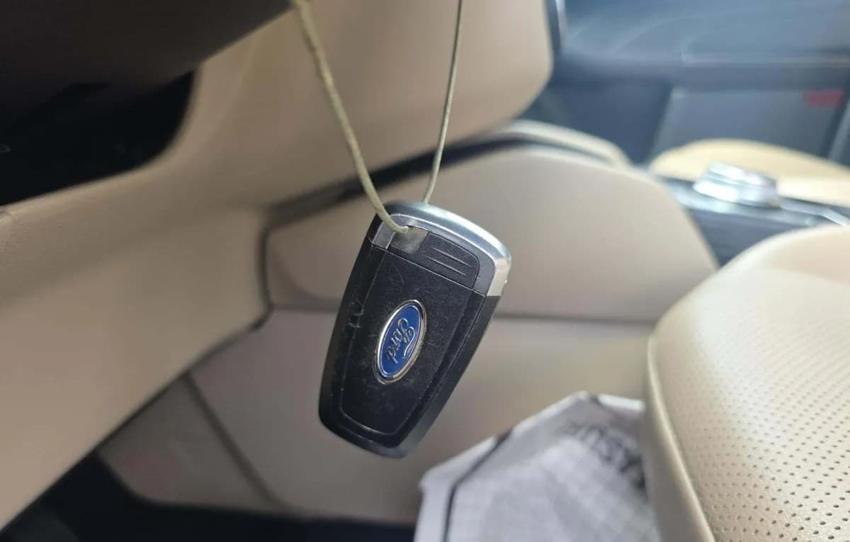 2021 FORD ESCAPE SEL 5
