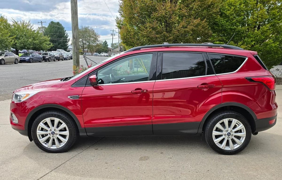 2019 FORD ESCAPE SEL 5