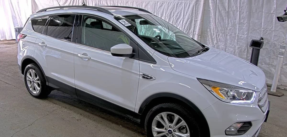 2018 FORD ESCAPE SEL 4