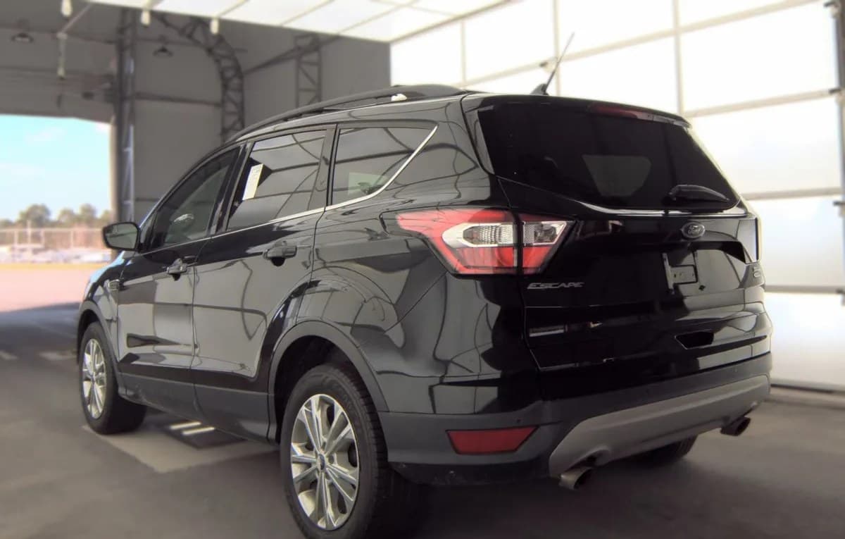 2018 FORD ESCAPE SEL 4