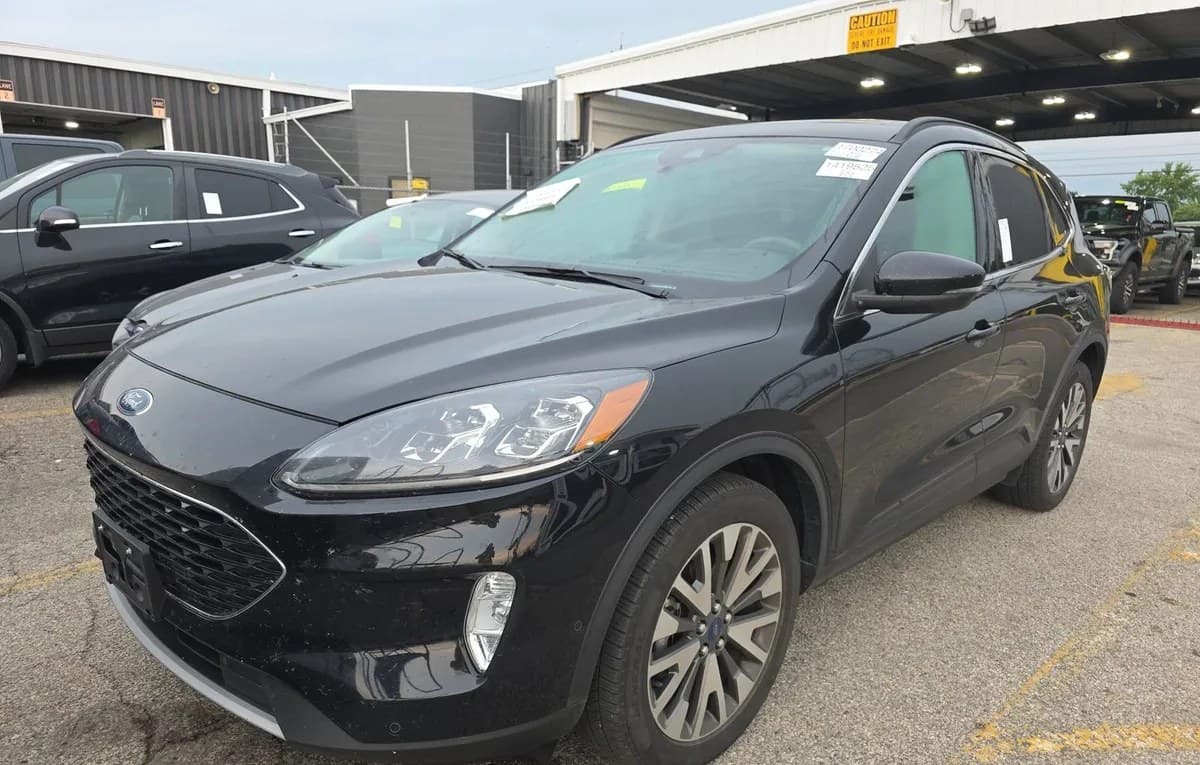 2020 FORD ESCAPE Titanium 2