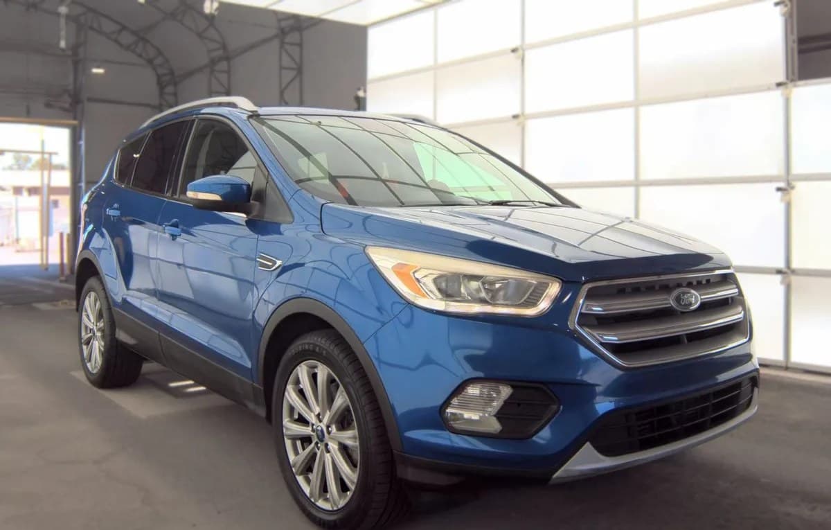 2017 FORD ESCAPE Titanium 3