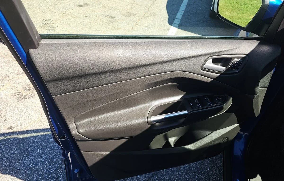 2017 FORD ESCAPE Titanium 5