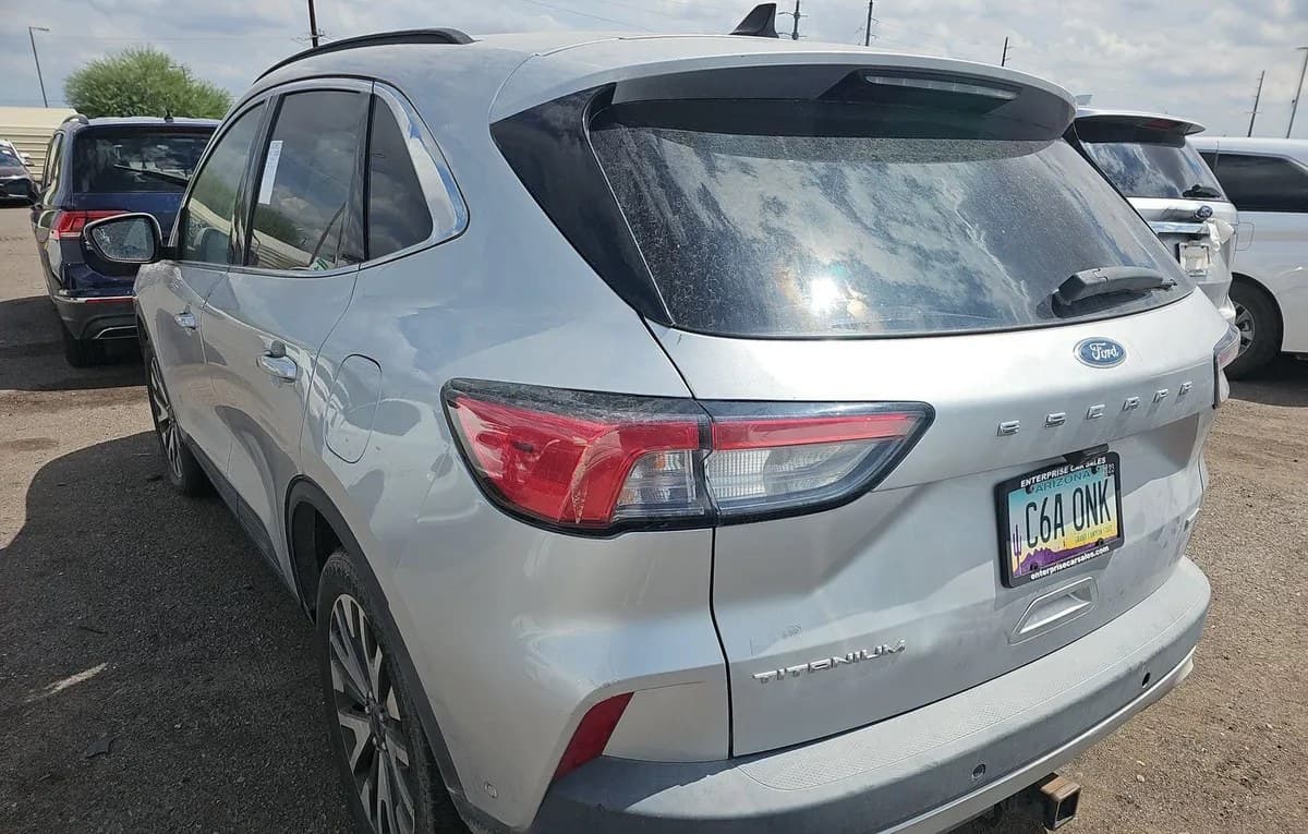 2020 FORD ESCAPE Titanium 2