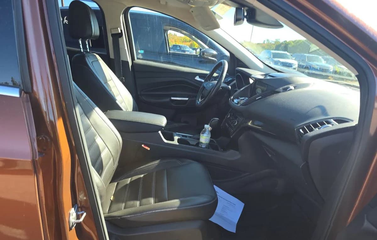 2017 FORD ESCAPE TITANIUM 5