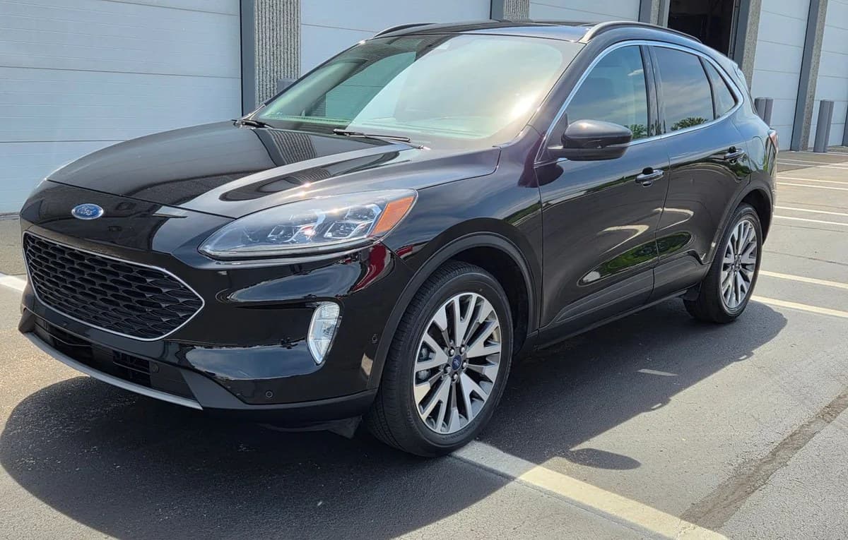 2020 FORD ESCAPE Titanium 2