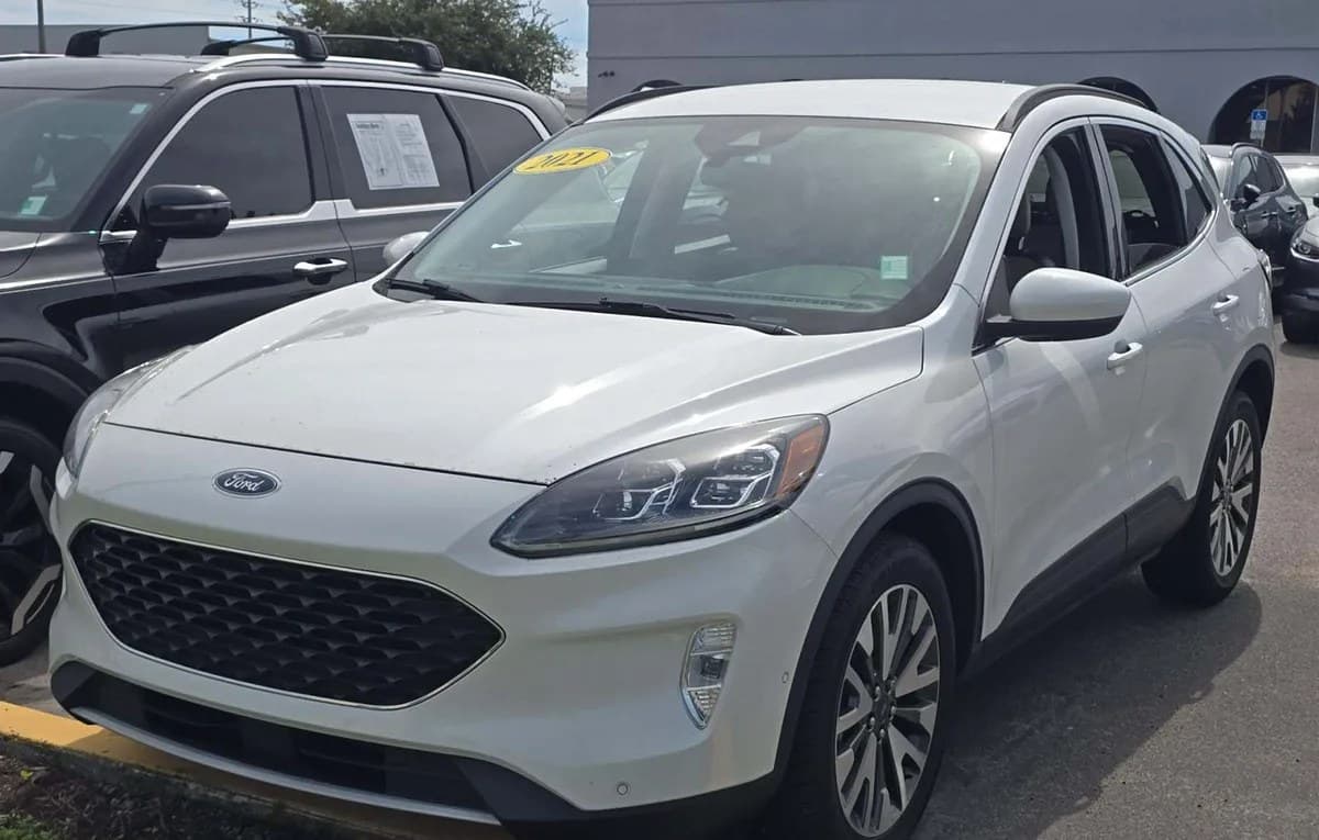 2021 FORD ESCAPE Titanium 2