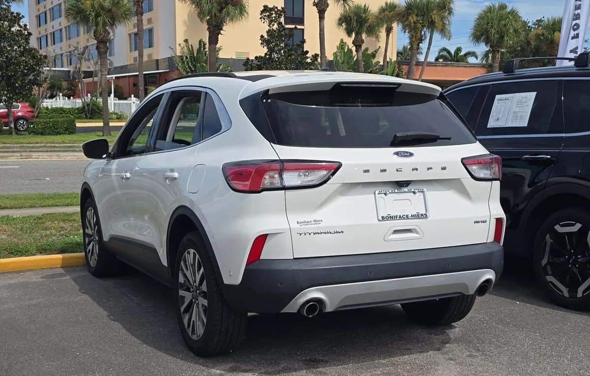 2021 FORD ESCAPE Titanium 3
