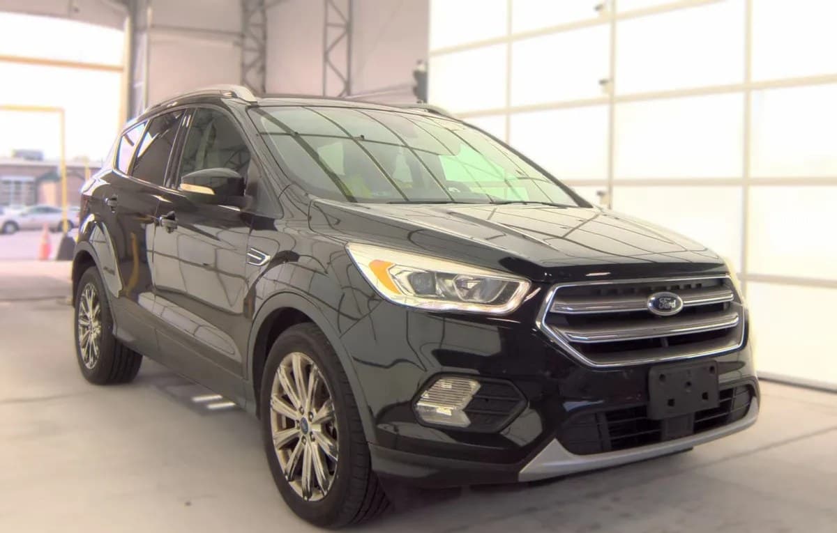 2017 FORD ESCAPE Titanium 3