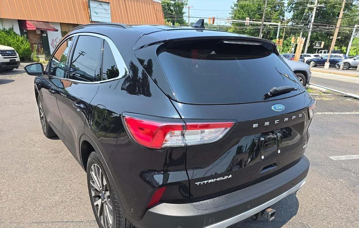 2020 FORD ESCAPE Titanium 3