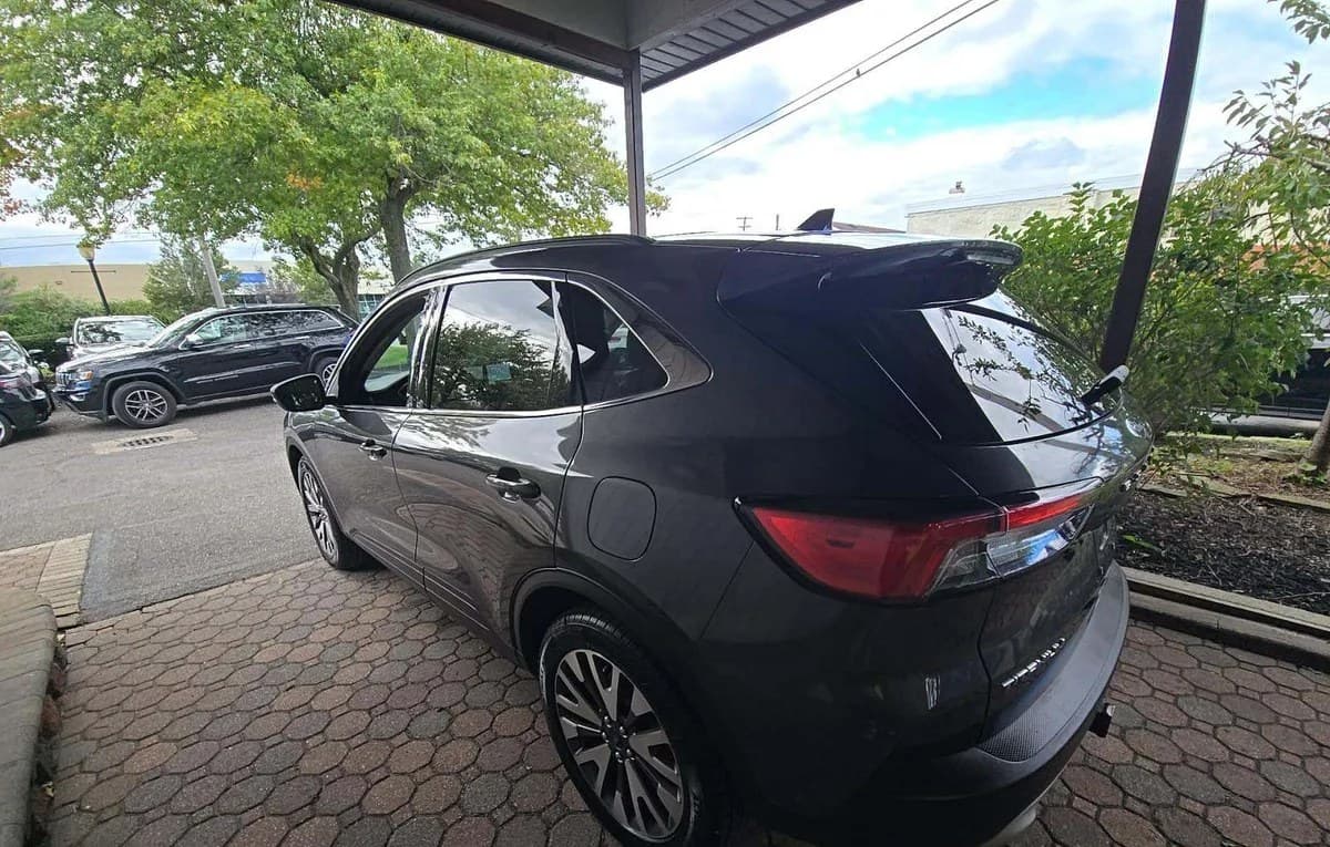 2020 FORD ESCAPE TITANIUM 3