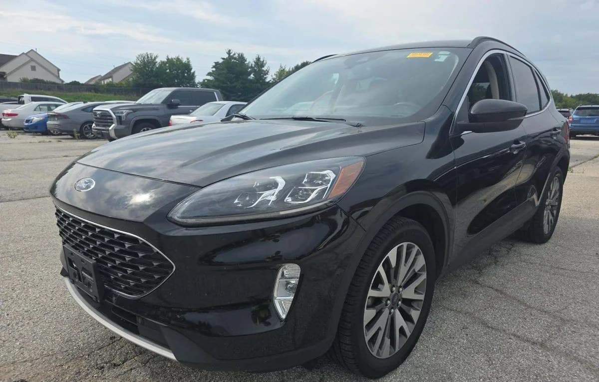 2020 FORD ESCAPE TITANIUM 2