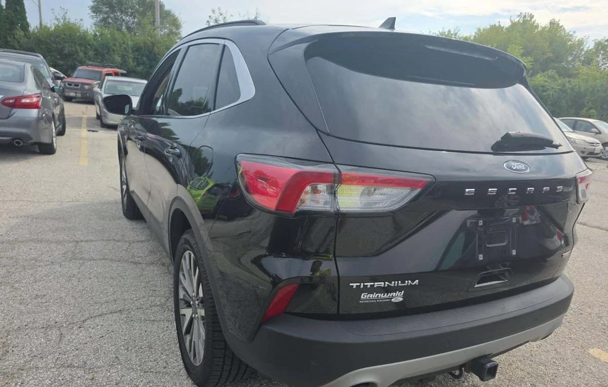 2020 FORD ESCAPE TITANIUM 3